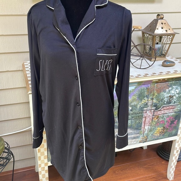 Rae Dunn nightshirt - Picture 2 of 8